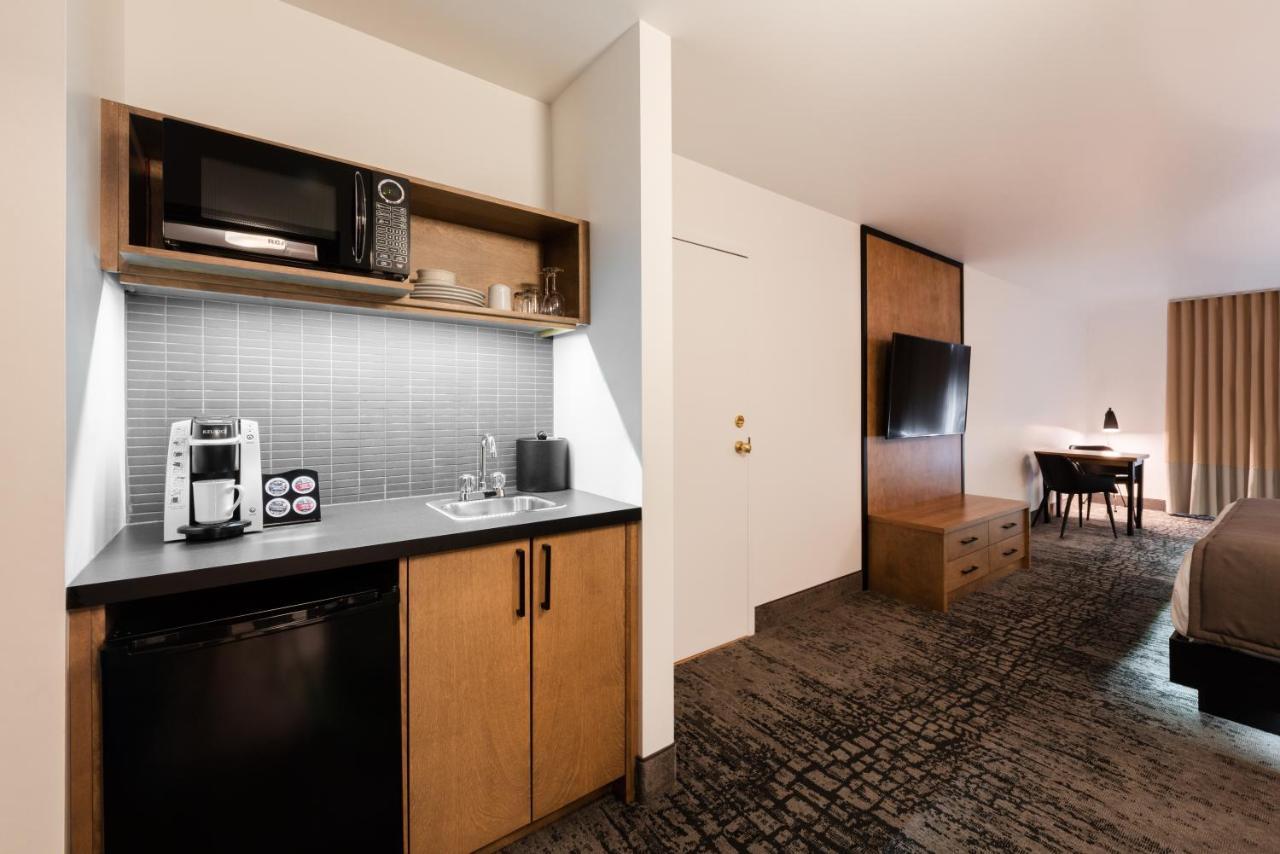Ax Hotel Монт-Тремблант Екстериор снимка