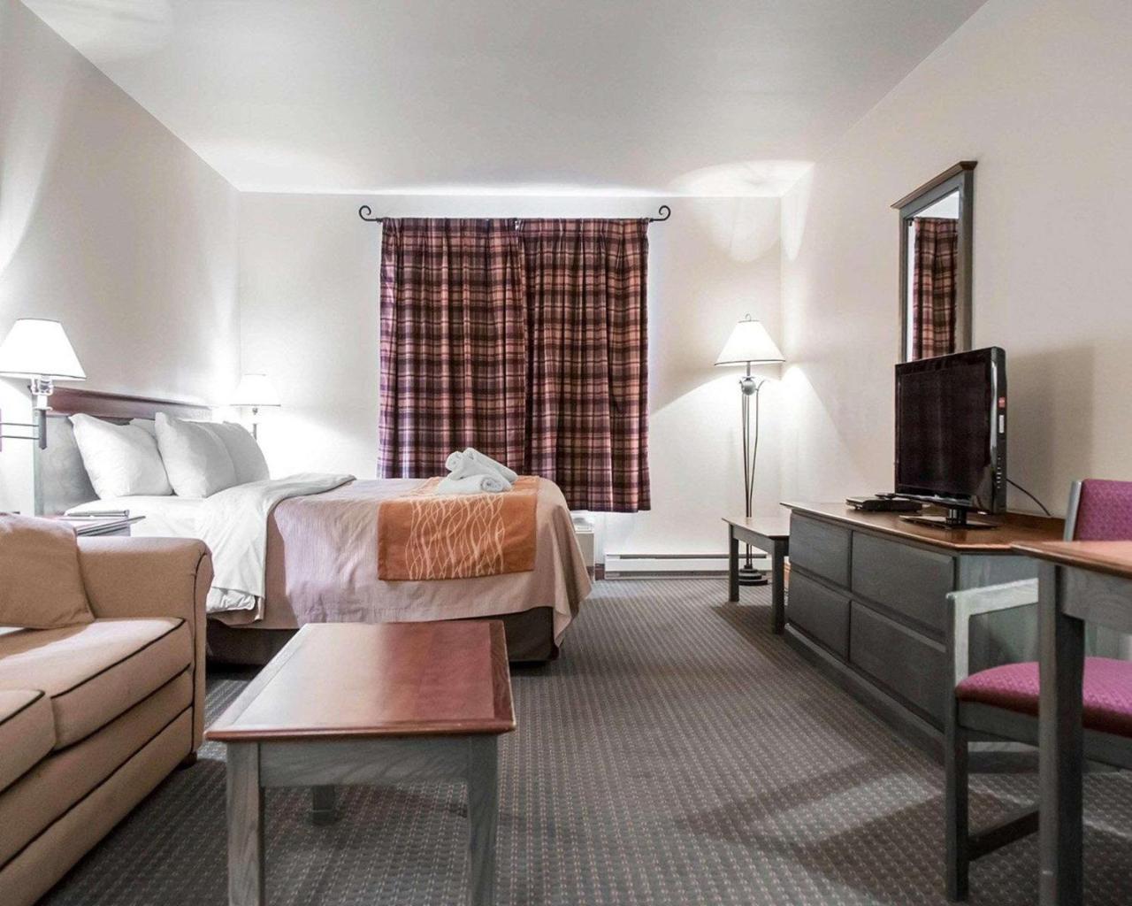 Ax Hotel Монт-Тремблант Екстериор снимка