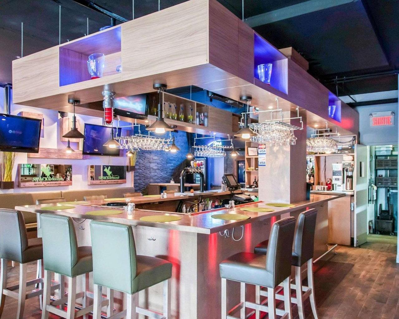 Ax Hotel Монт-Тремблант Екстериор снимка