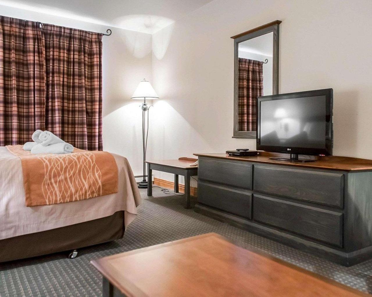 Ax Hotel Монт-Тремблант Екстериор снимка